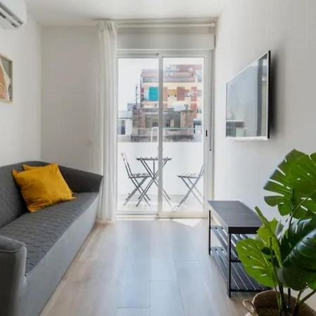 Apartment Close To The Beach Sant Adria de Besos Ngoại thất bức ảnh
