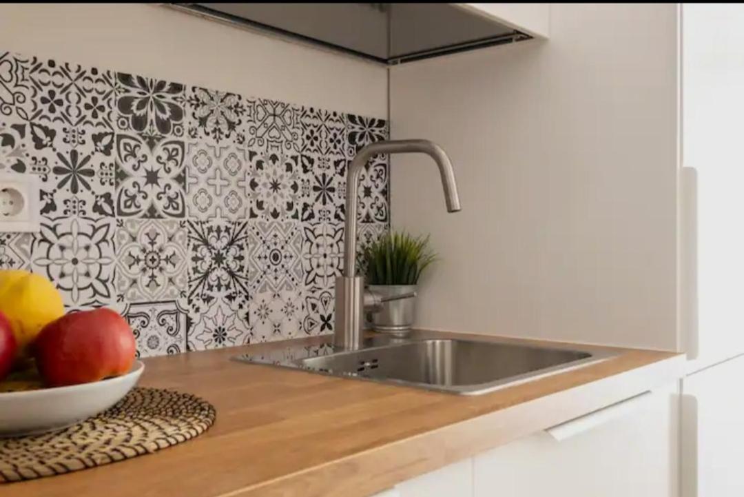 Apartment Close To The Beach Sant Adria de Besos Ngoại thất bức ảnh